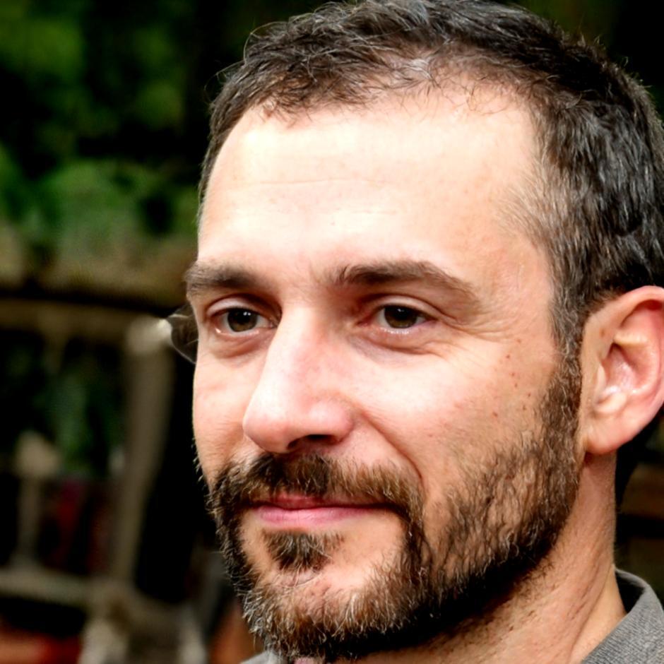 Portrait von Emre Aksoy